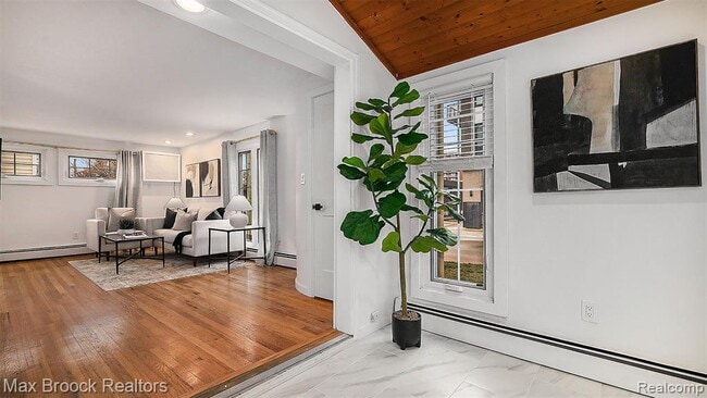 Photo - 343 S Elm St Unit A