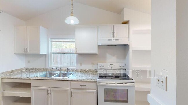 Photo - 300 N Church St Unit D