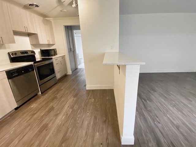 Building Photo - 1419 2nd Ave W Rental