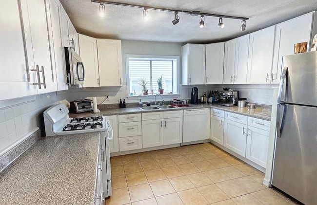 Photo - 99 Marion St Unit 1