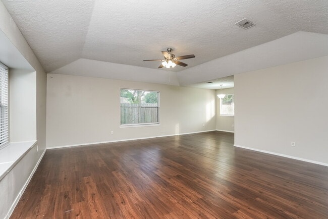 Photo - 21035 Rivershadows Ln