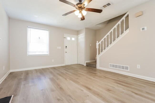 5455 Brisbane Ct