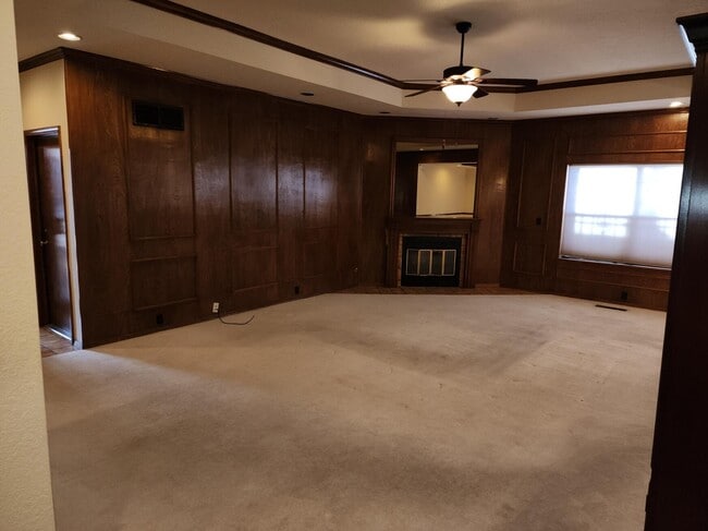 Photo - 9335 Admiral Lowell Pl NE