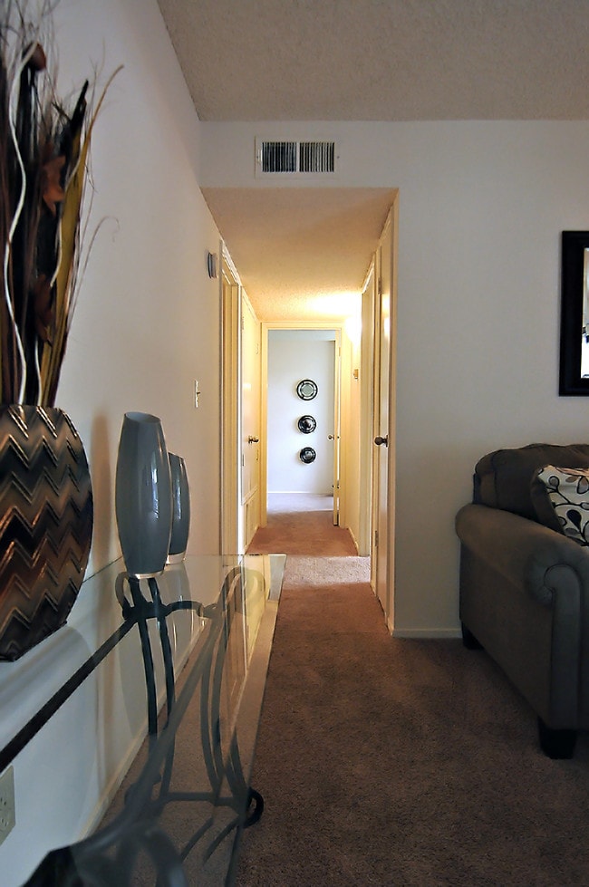 Photo - Fort Washington Apartments