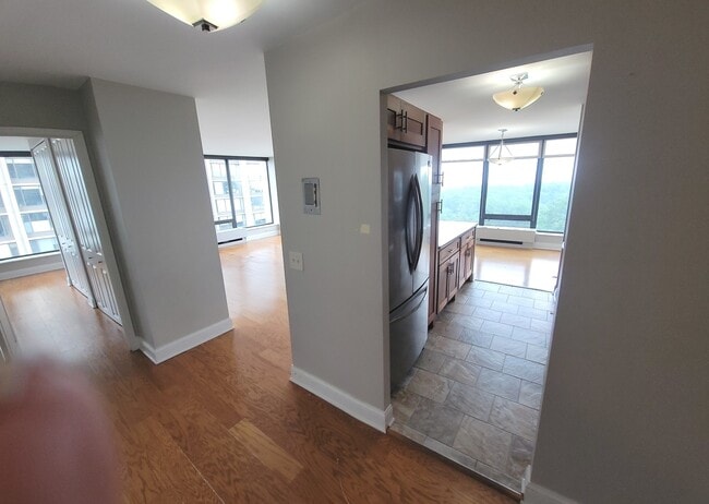 Photo - 5445 N Sheridan Rd Unit 802