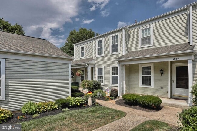 Photo - 1952 Wexford Rd Townhome