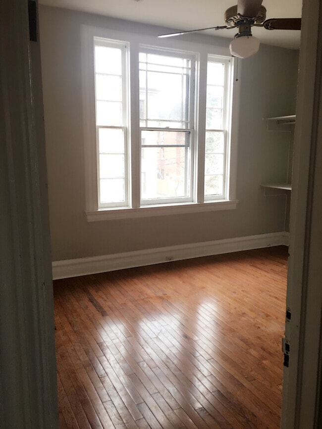 Photo - 165 Morewood Ave Unidad 2