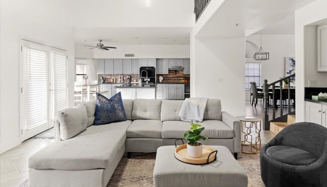 Photo - 11264 N 128th Pl Unidad ID1356268P