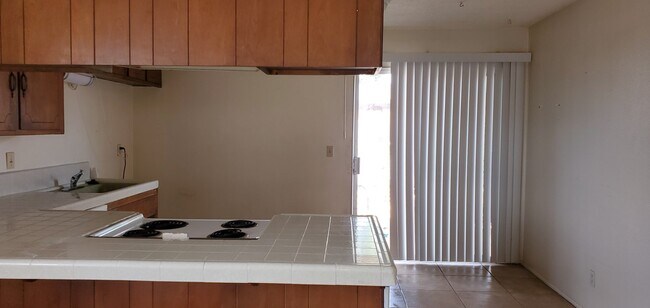 Photo - 19227 California 18 Unidad 5