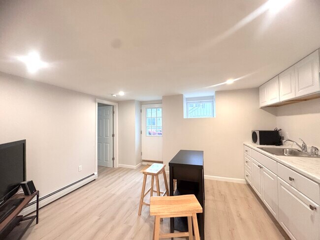 Photo - 39 Cottage St Unit 1