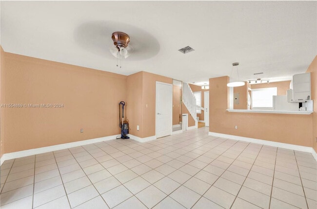 Photo - 7955 NW 8th St