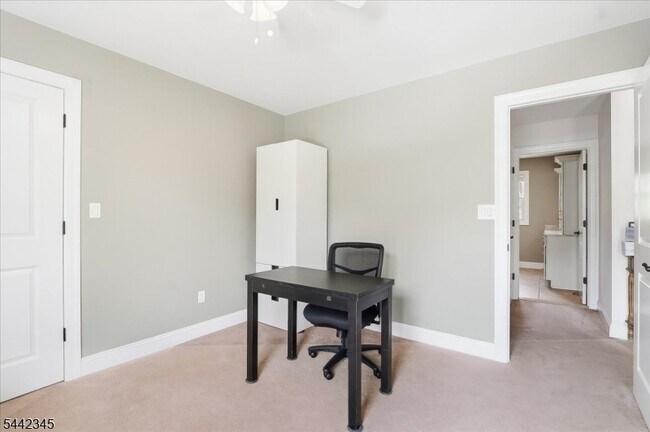 Photo - 6 Poplar Pl