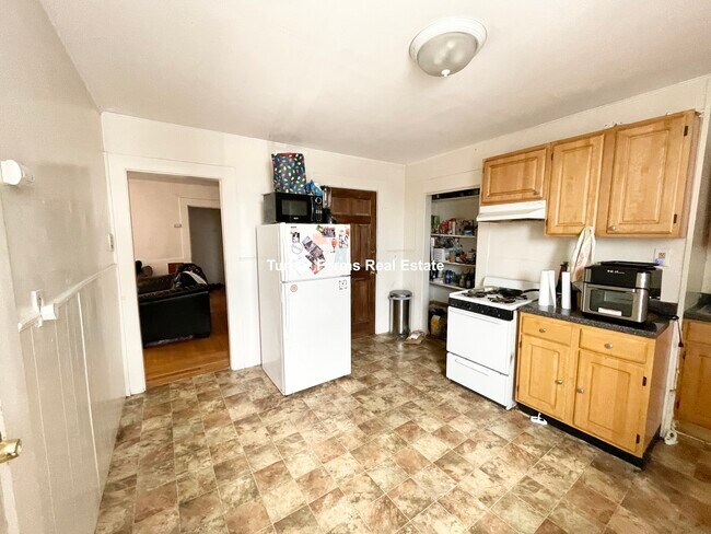 Photo - 53 W 7th St Unidad 2