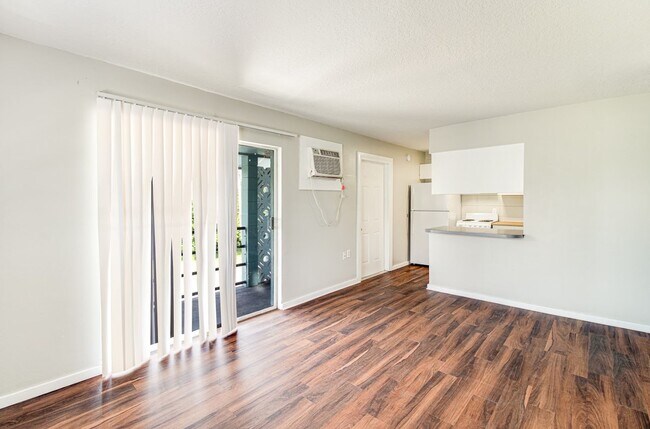 1343 W Point Dr Unit 1343 Unit 4