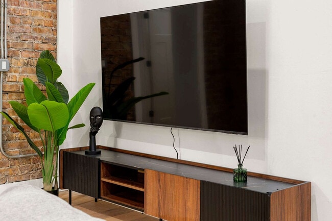 Photo - 1941 W Augusta Blvd Unit ID1354351P