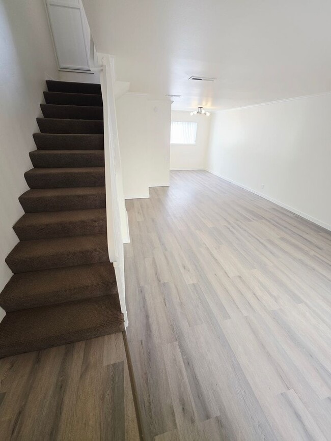 Photo - 12835 Kling St Unit 107