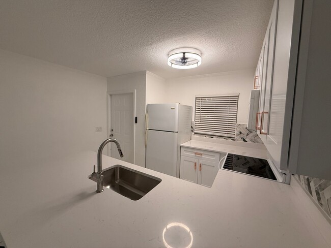 Photo - Ground Floor Condo 2/2 - Immediate Availa...