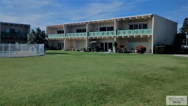 Building Photo - 801 Beach Blvd