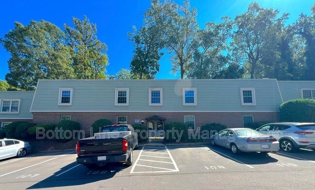 Photo - 2638 Park Rd Unit H