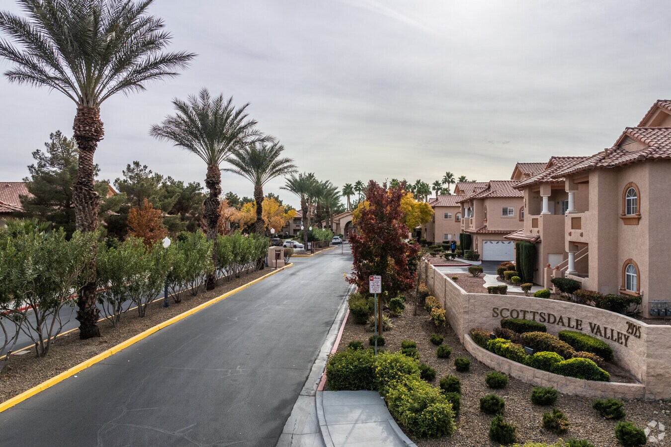 Property Entrance - Scottsdale Valley