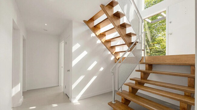 Photo - 10903 Beach Mill Rd