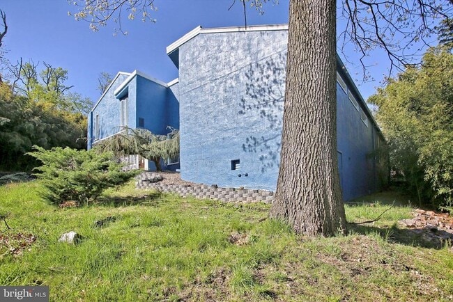 Photo - 1813 Holly Dr