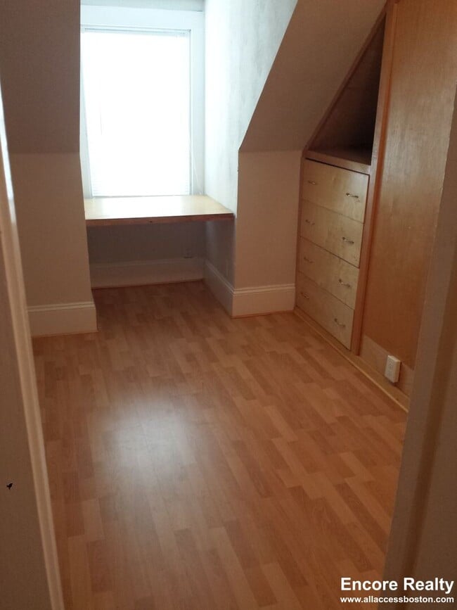 Photo - 18 Sumner St