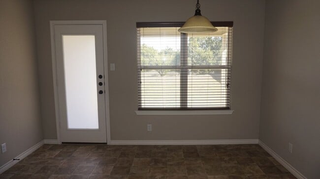 Photo - 6500 Castle Gap Dr