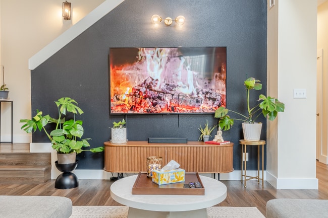 Photo - 409 Hideaway Ln