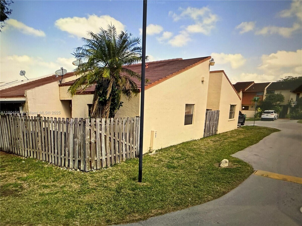 Photo - 9054 SW 149th Pl