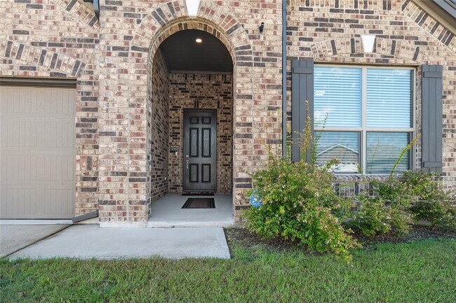 Photo - 13921 Abraham Lincoln St