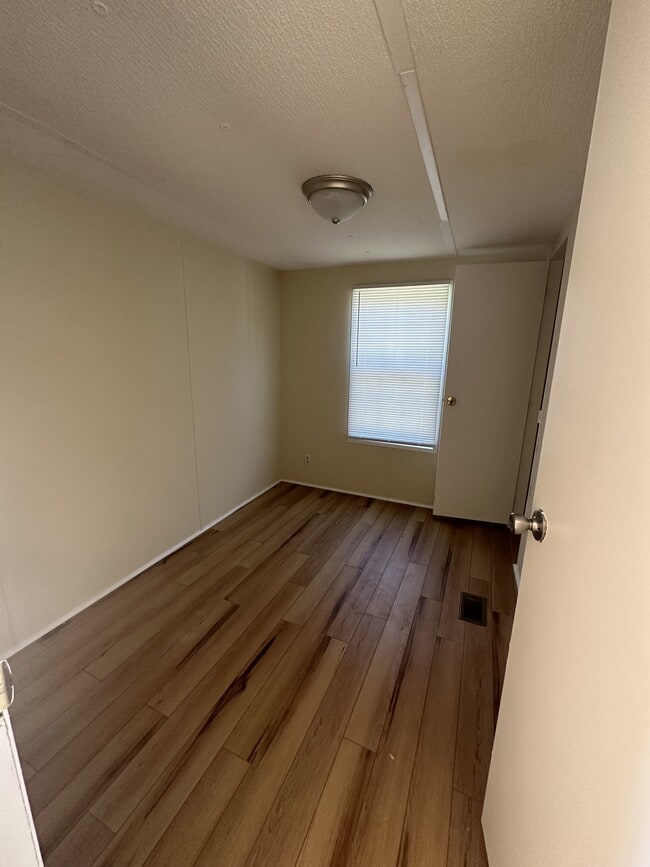 Photo - 5030 Denton Rd