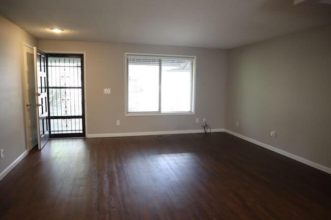 Photo - 10111 NE Tanglewood Dr