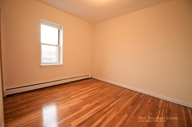 Photo - 172 N Beacon St Unidad 24