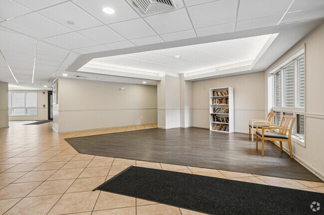 Sycamore Crest 55+ Senior Apartments