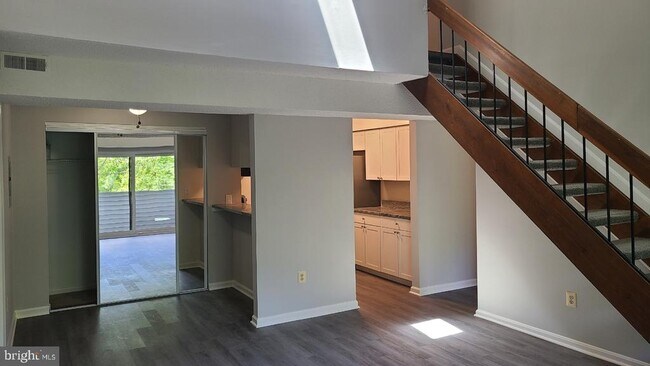 Photo - 1641 Carriage House Terrace Unit J