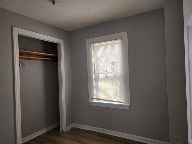 Photo - 100 Wyman St