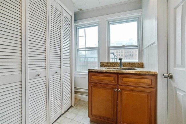 Photo - 155 Sussex St Unit 3