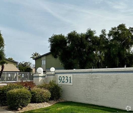 Building Photo - 9231 N 99th Ave Rental