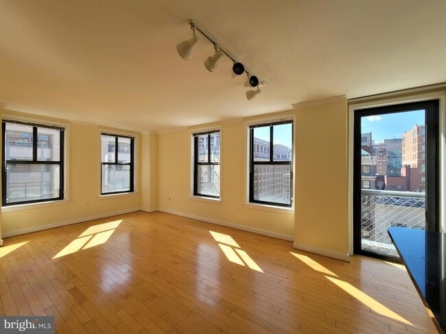 Photo - 631 D St NW Unit 733