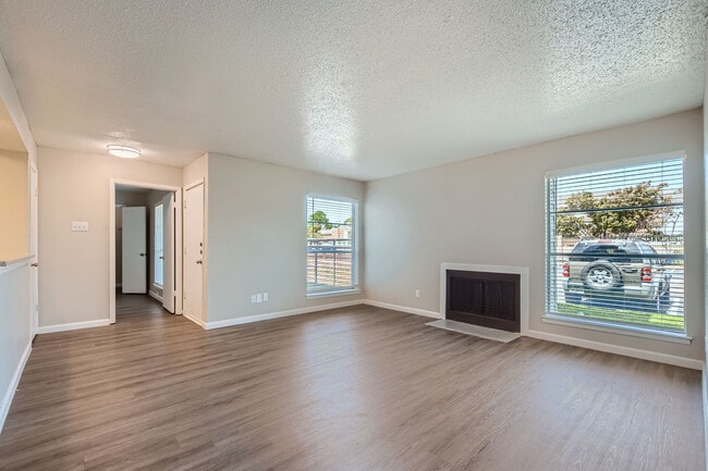 Photo - The Leighton