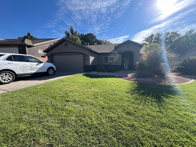 Photo - Snow Canyon Home!