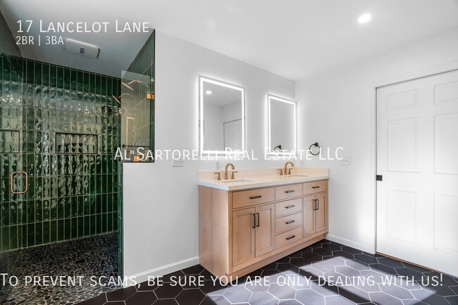 Photo - 17 Lancelot Ln