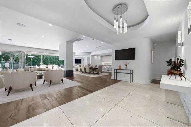 Building Photo - 1455 S Castello-