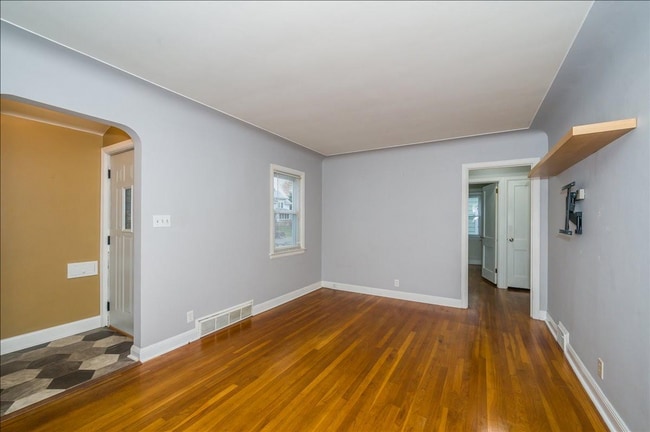 Photo - 5710 Wyoming St