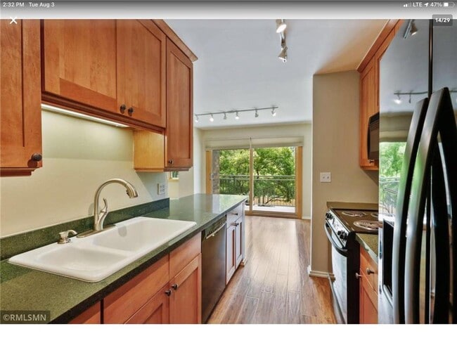 Photo - 210 W Grant St Unit 227