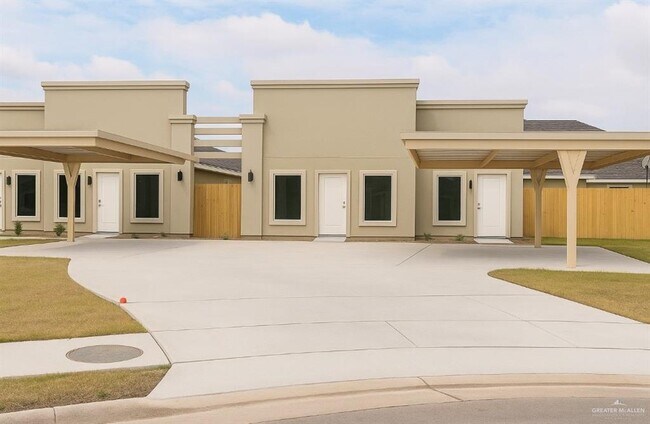 Building Photo - 11 11th St Unit 3