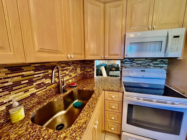 Photo - 4090 Tivoli Ct Unit 301