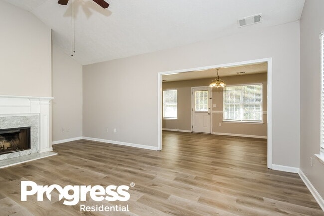 Photo - 145 S Barbara Ln