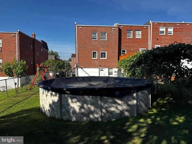 Building Photo - 3980 Carteret Dr